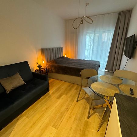 Apartament Przy Placu Wolnosci Poznan Luaran gambar