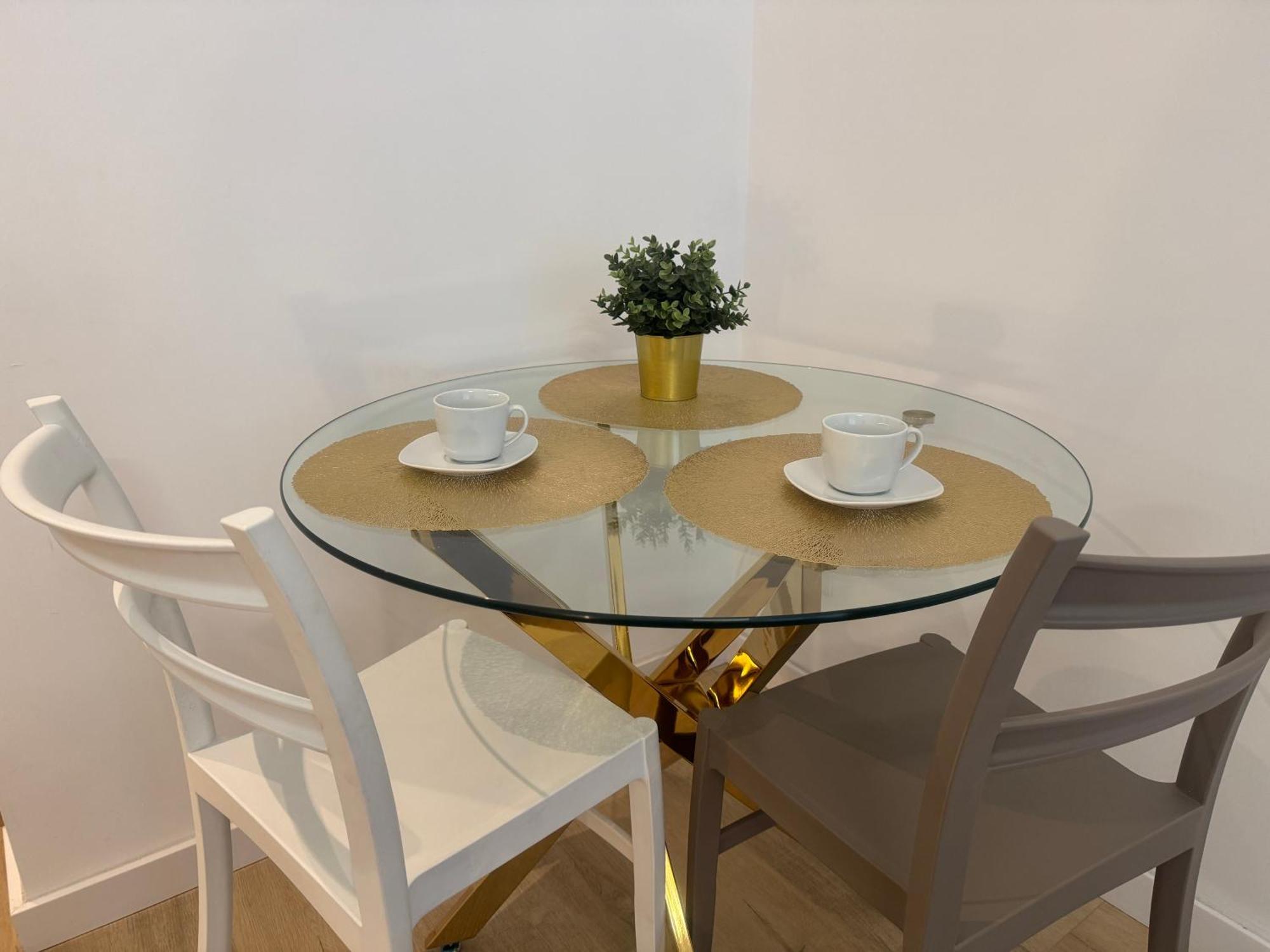 Apartament Przy Placu Wolnosci Poznan Luaran gambar