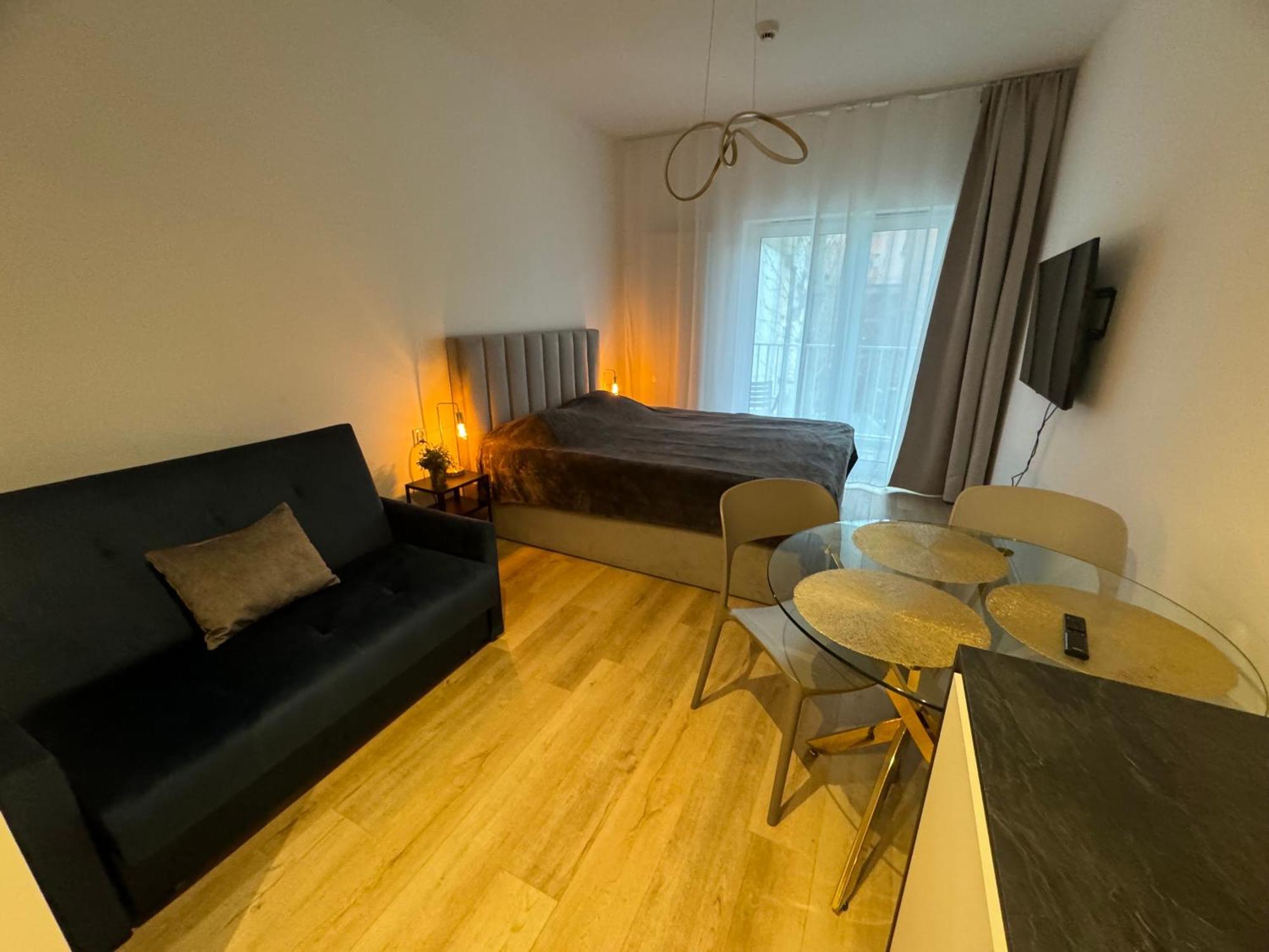 Apartament Przy Placu Wolnosci Poznan Luaran gambar
